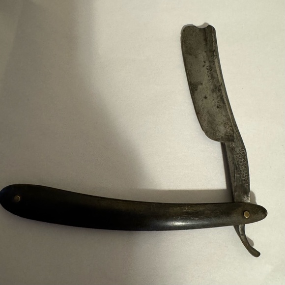 Pre-1890 Wade & Butcher Straight Razor - Picture 2 of 10